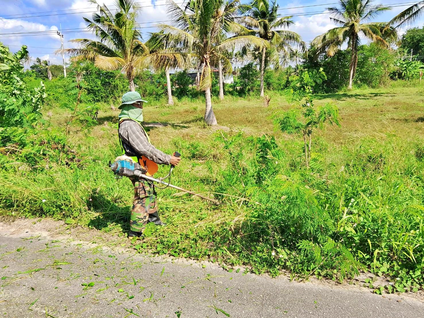 ปรับปรุงภูมิทัศน์ซอยทางหวาย-ร่องแก้ว หมู่ที่ 3 บ้านทางหวาย และซอยศรีสังวาลย์ หมู่ที่ 8 บ้านนาทอง