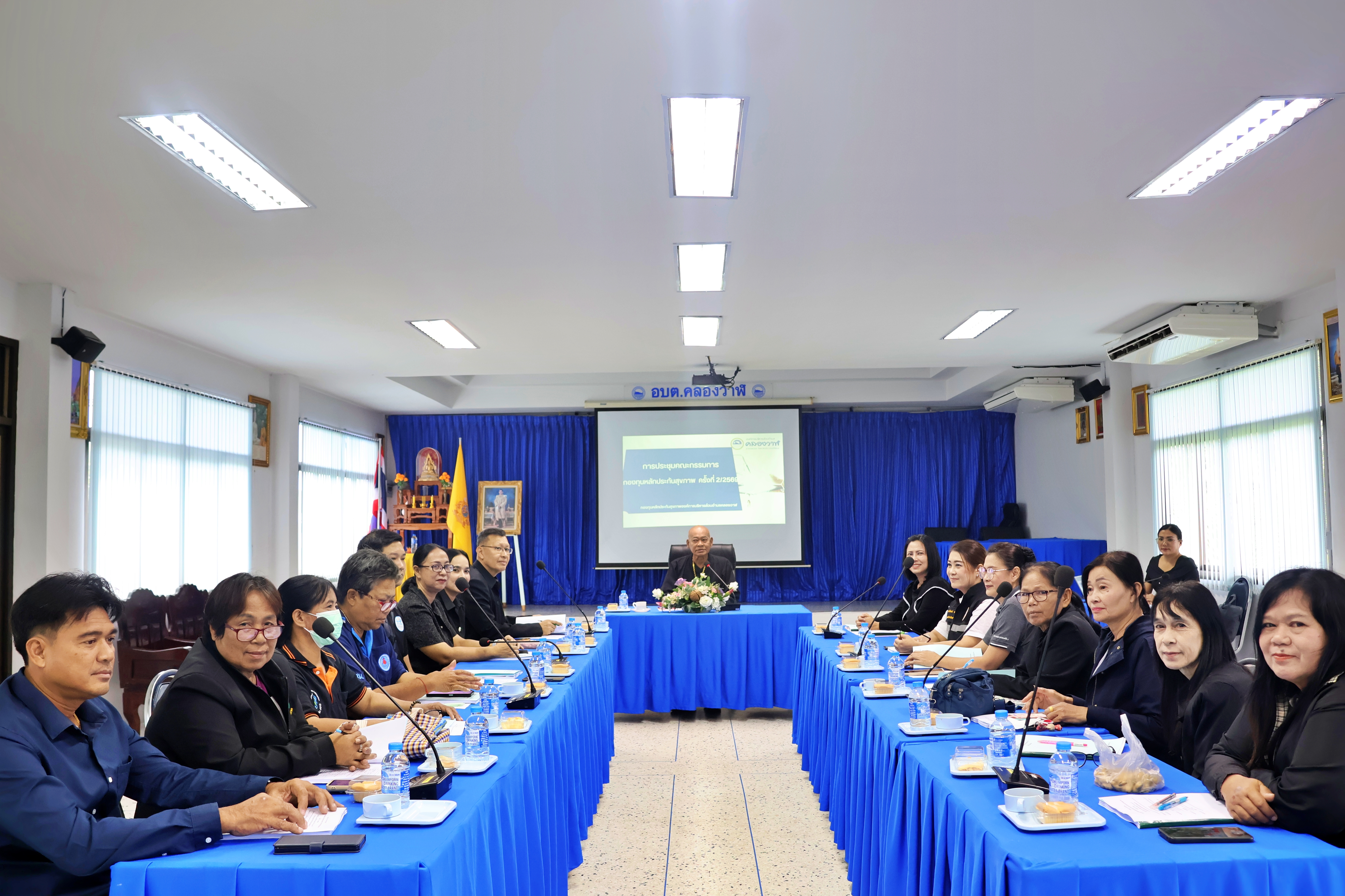 ประชุมคณะกรรมการกองทุนหลักประกันสุขภาพองค์การบริหารส่วนตำบลองวาฬ ประชุมครั้งที่ 2 ประจำปีงบประมาณ พ.ศ.2569